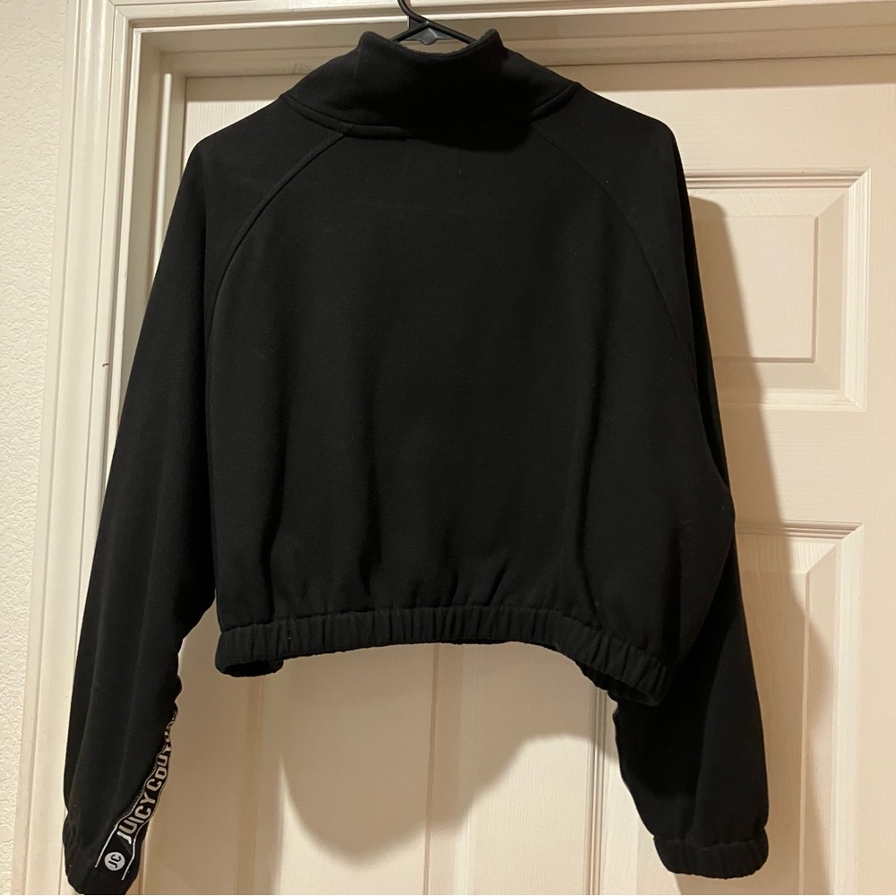 JUICY COUTURE Logo Tape Crop Half Zip Raglan Sweatshirt in Black / White XL - Picture 6 of 8